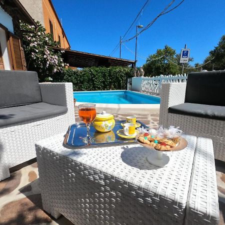Villa Sari Affitta Camere La Caletta Εξωτερικό φωτογραφία